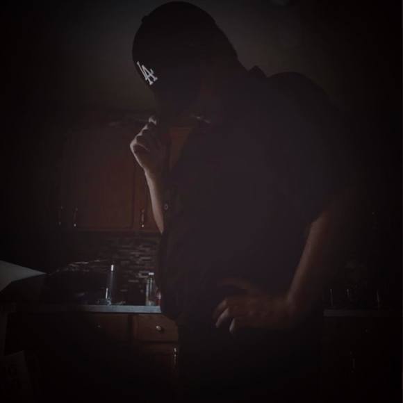 Meet your Posher, Jonathan - Picture 1 of 1